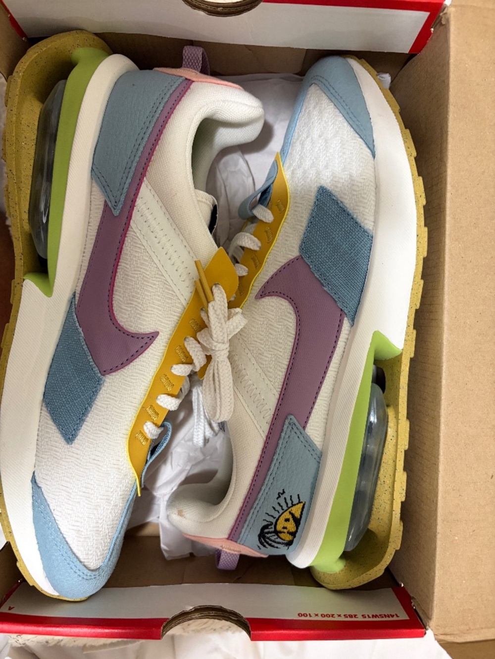 Nikes size 8.5